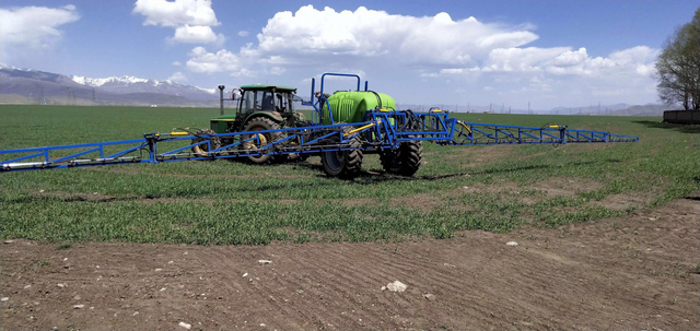 PULVÉRISATEUR AGRICOLE À FLÈCHE (PULVÉRISATEUR TRACOT) PXL22/1200